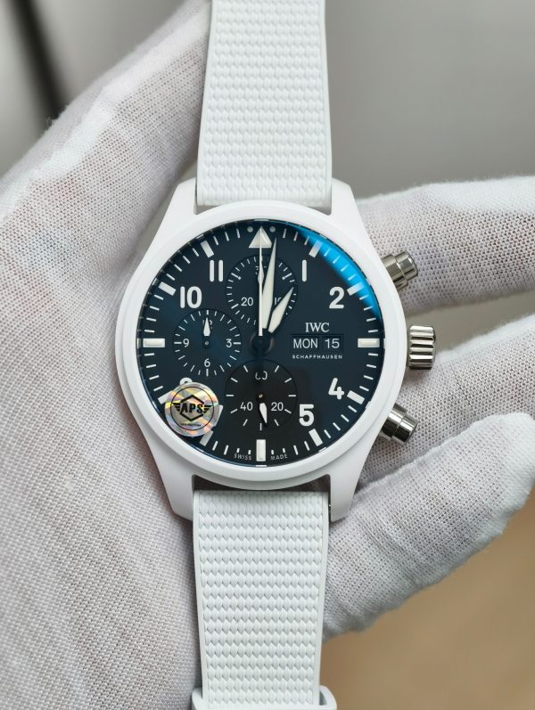 IWC　レプリカ（APSファクトリー）パイロット クロノグラフ ホワイトセラミック 44mm　スーパーコピー最高峰